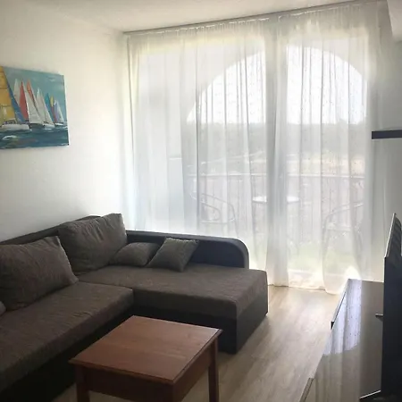 Cirkalo Ezuestpart Apartman Siófok