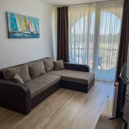 Cirkalo Ezuestpart * Siófok