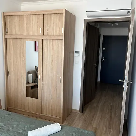 Apartman Cirkalo Ezuestpart *